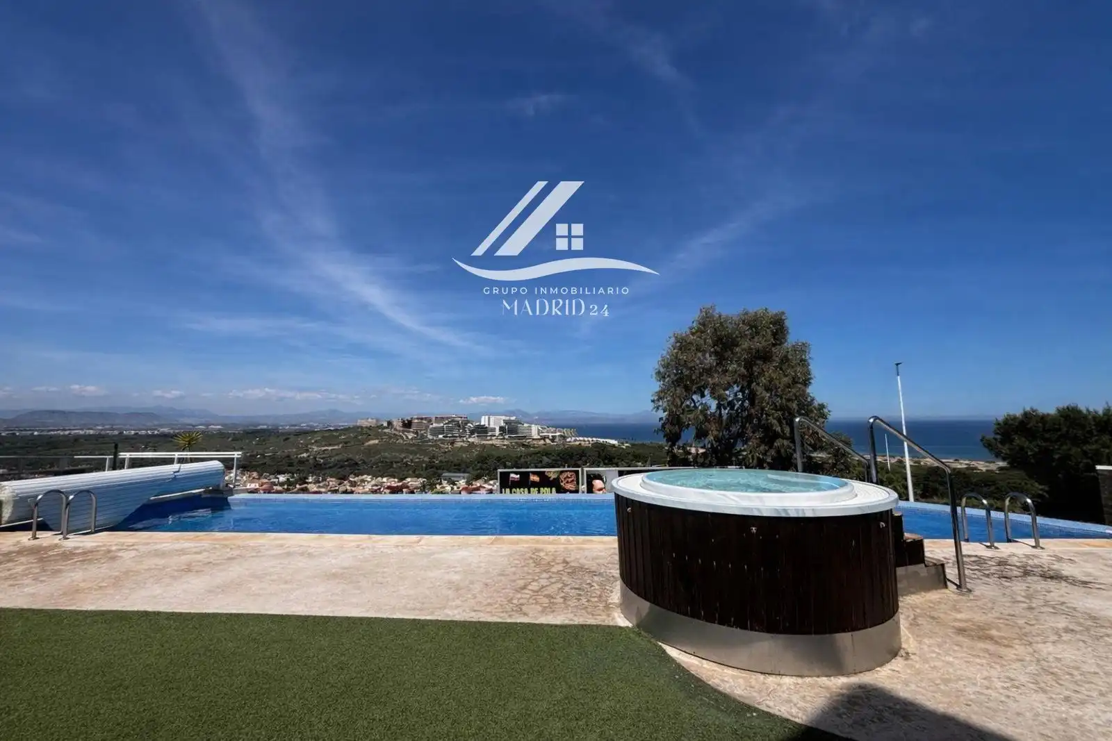 Àtic amb piscina en venda a Avinguda del Mediterrani, imagen 46