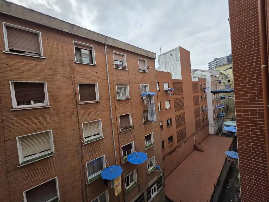 Piso con ascensor en venta en Eguiluz Antonio Médico Kalea 14, imagen 19
