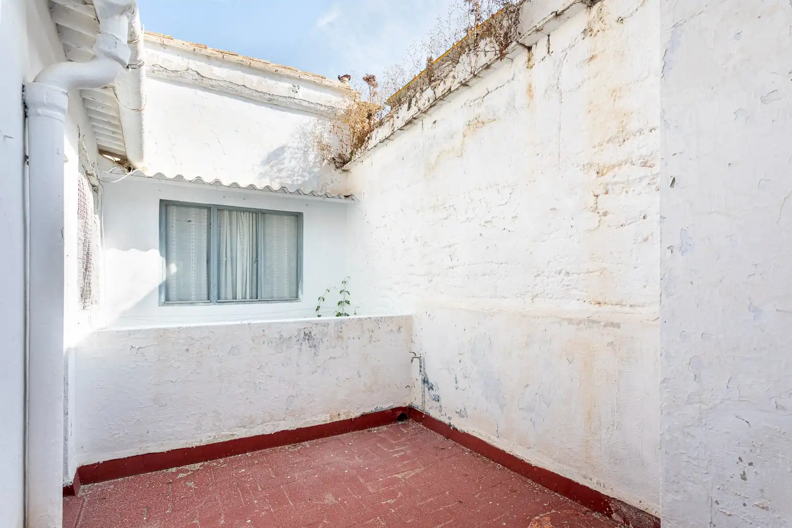 Vista exterior de Casa o xalet en venda en Chiva amb Terrassa