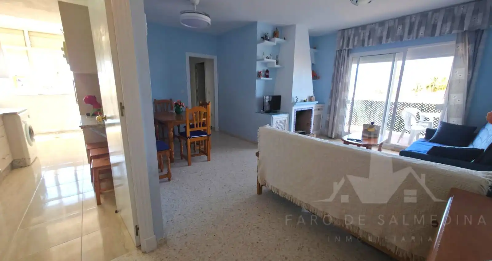 Living room of Flat for sale in Chipiona  with Terrace and Furnished