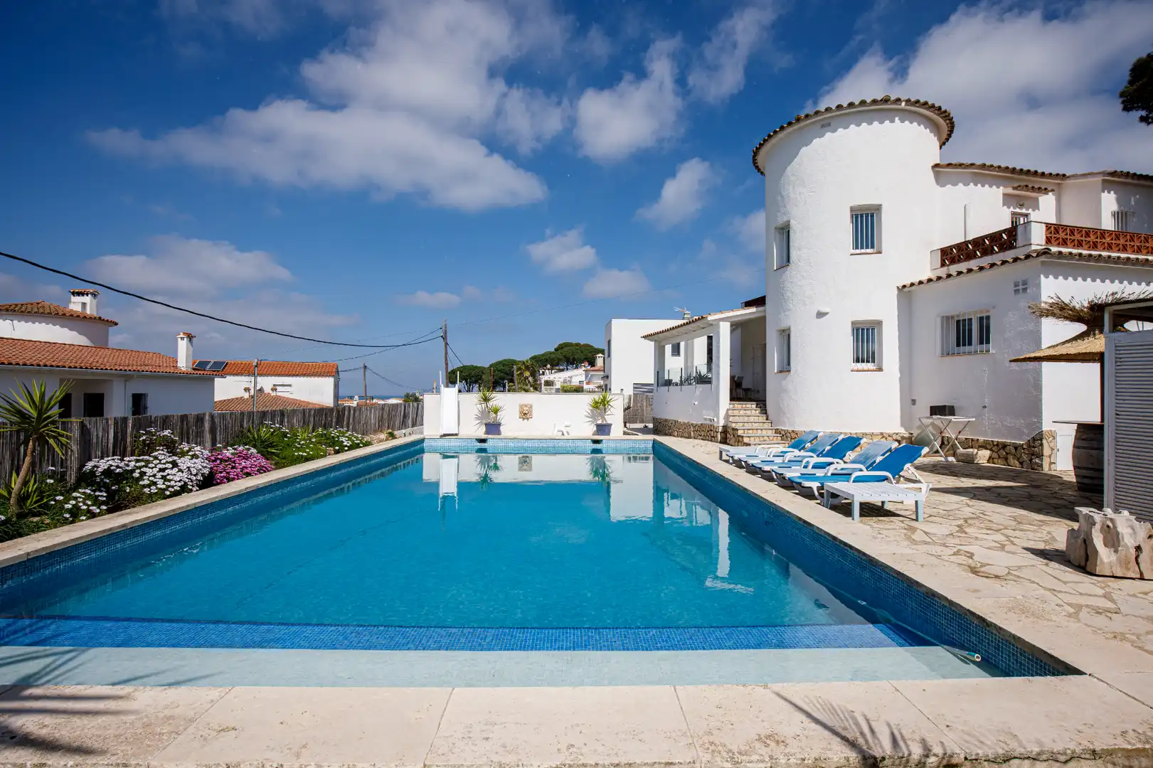 Piscina de Casa o xalet en venda en L'Escala amb Aire condicionat, Jardí privat i Terrassa