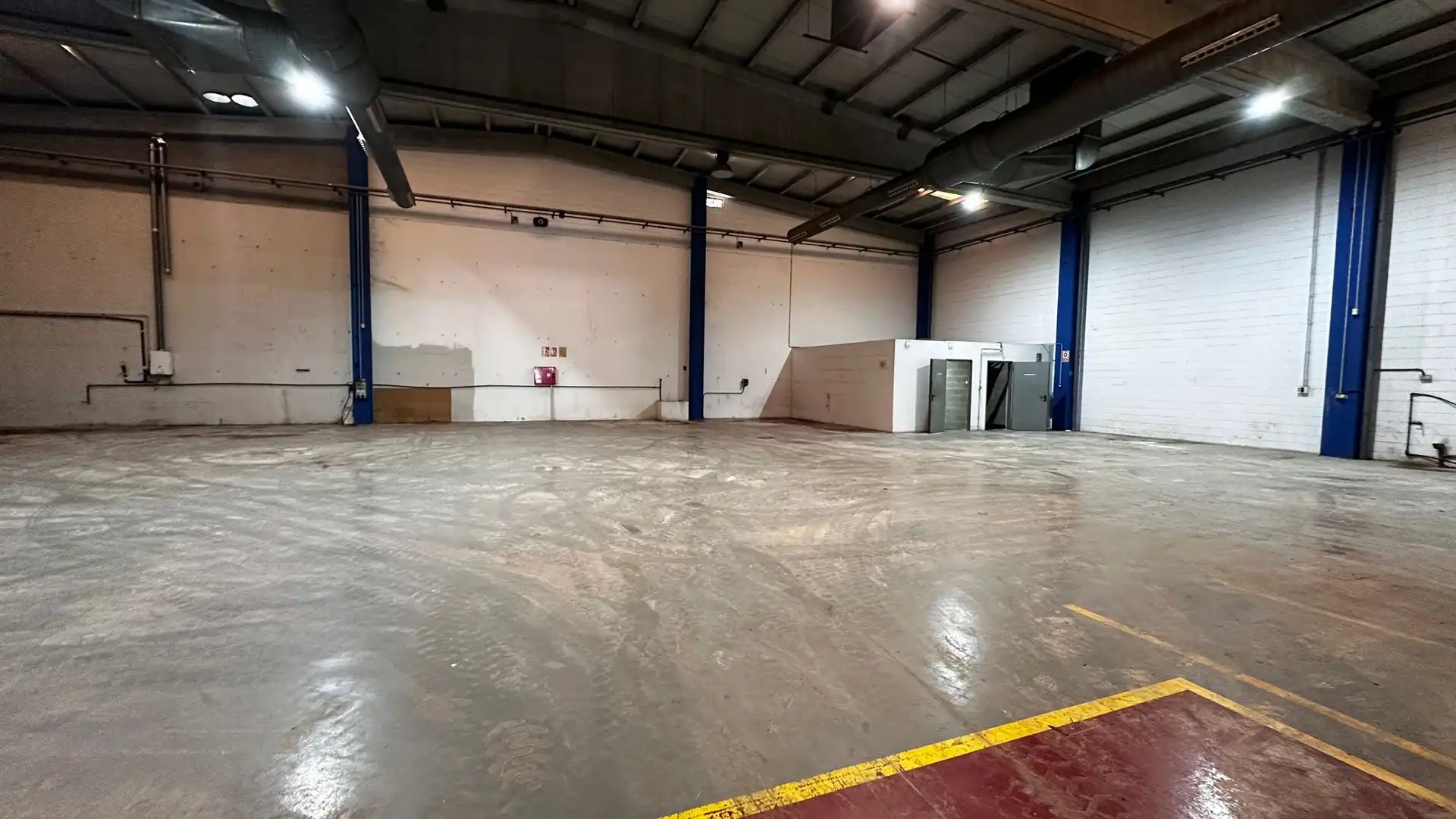 Nave industrial en venta en Riudellots de la Selva