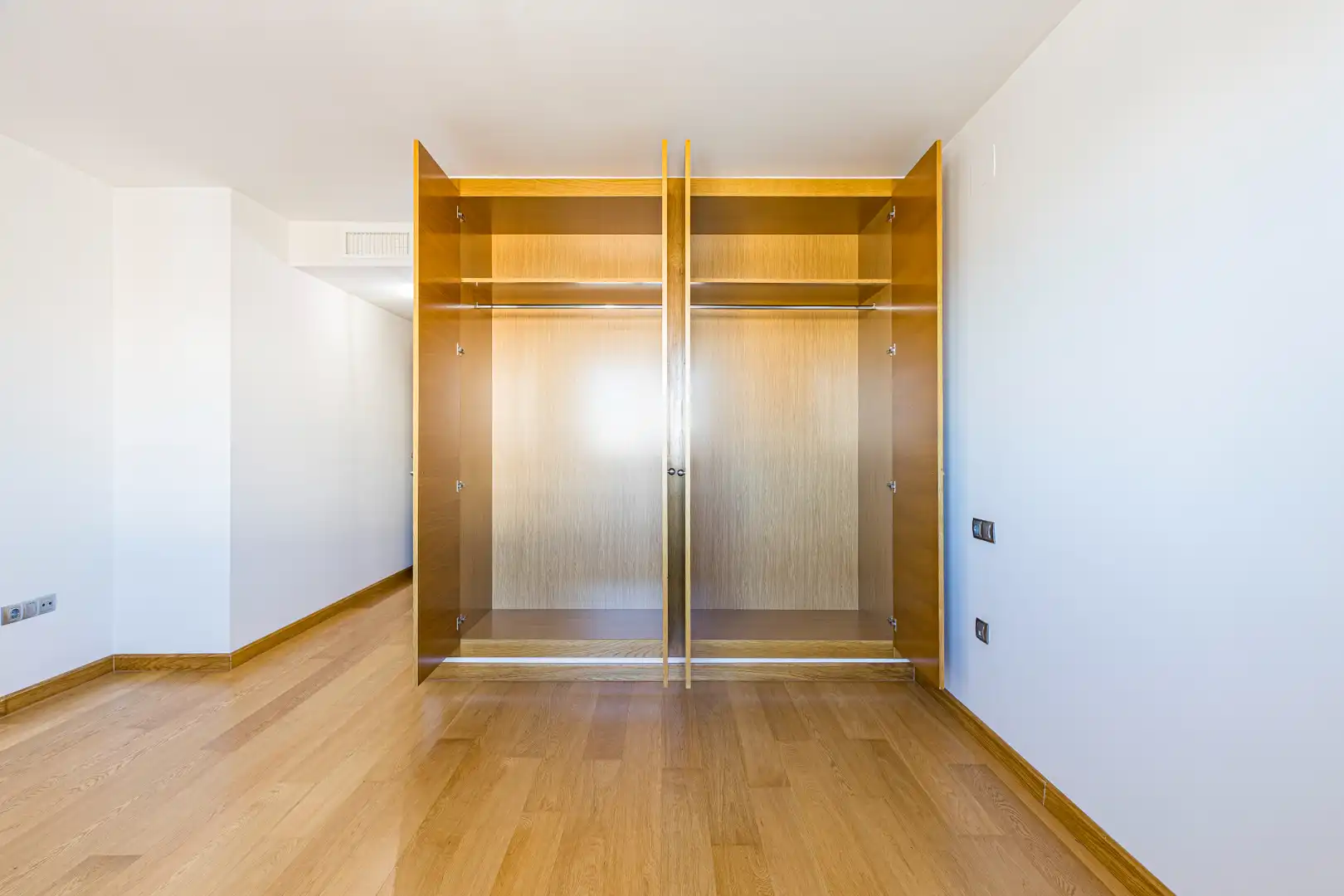 Flat for sale in Avenida Reina Victoria Eugenia, 2, Alameda