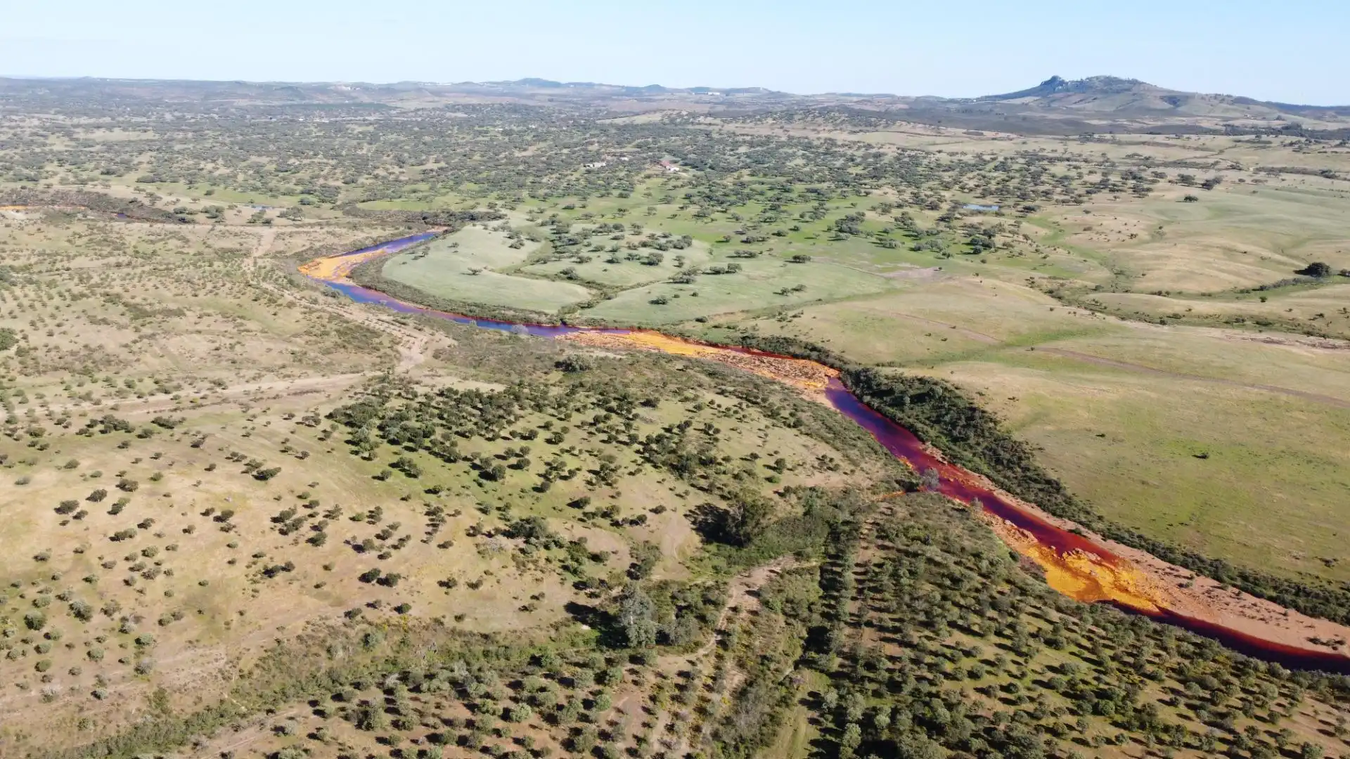 Finca rústica en venda en Puebla de Guzmán amb Jardí privat i Moblat