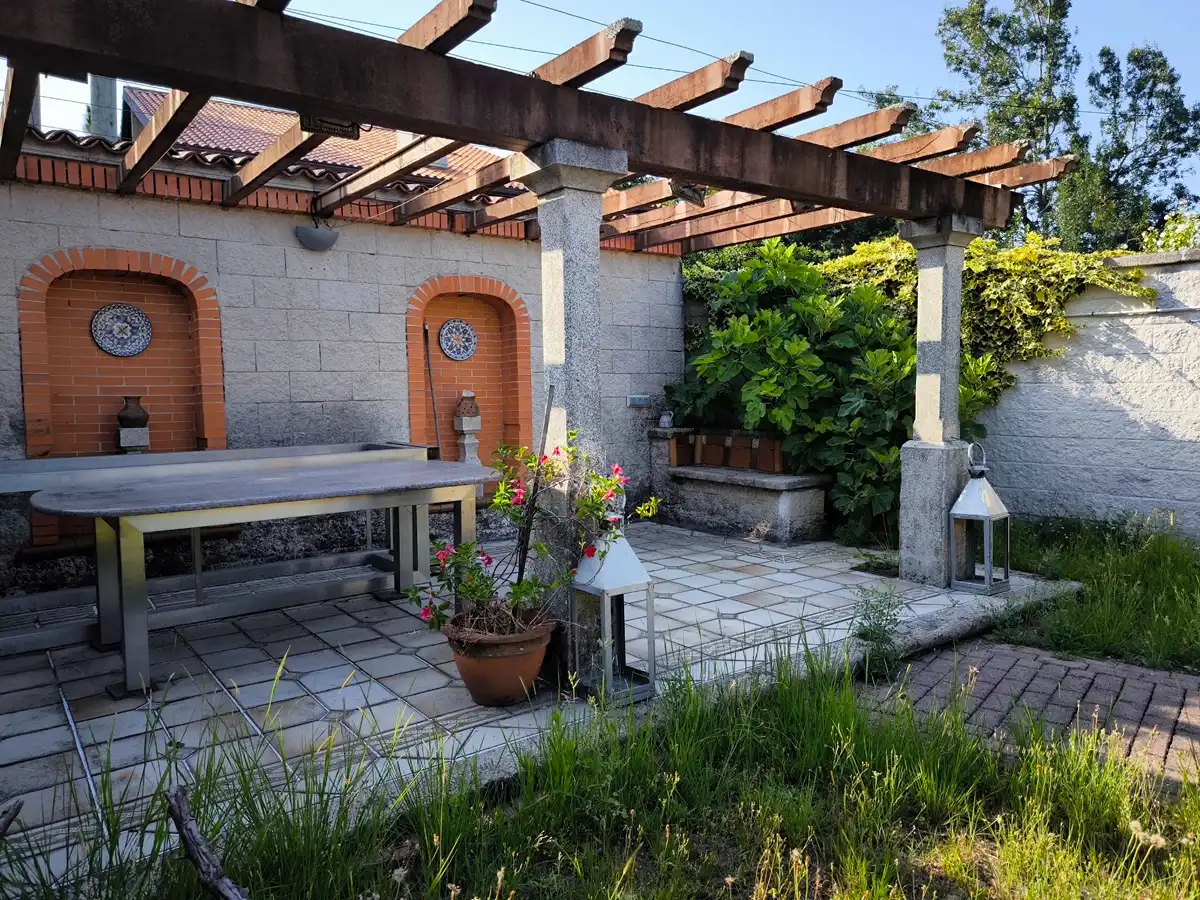 Terraza de Casa o chalet en venta en Vilagarcía de Arousa con Calefacción, Jardín privado y Parquet