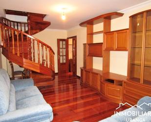 Living room of Flat for sale in Colindres  with Terrace and Swimming Pool
