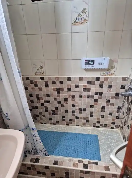 Badezimmer von Wohnungen zur Miete in Arico
