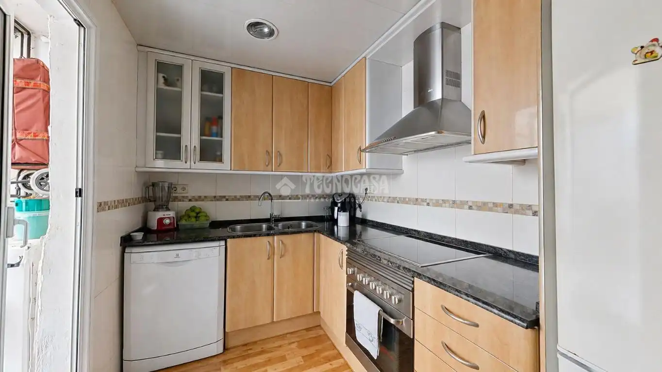 Cocina de Piso en venta en Barberà del Vallès con Calefacción y Balcón