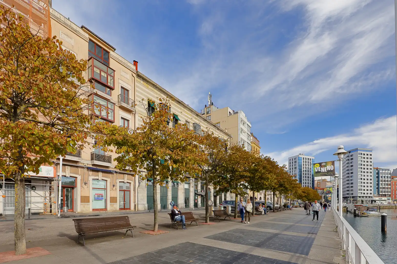 Außenansicht von Geschaftsraum zur Miete in Gijón  mit Klimaanlage