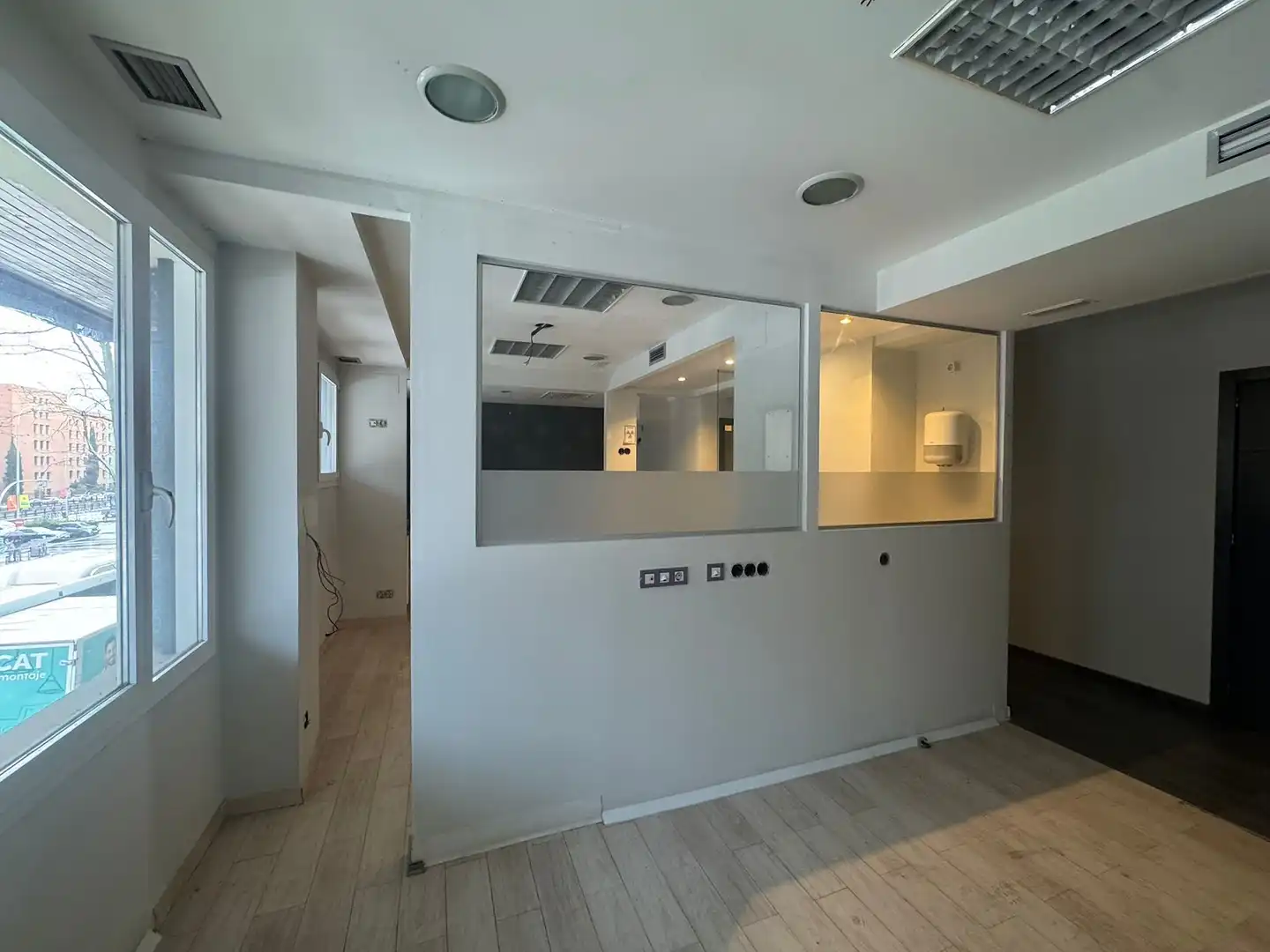 Office for rent in Madrid  with Heating and Storage room