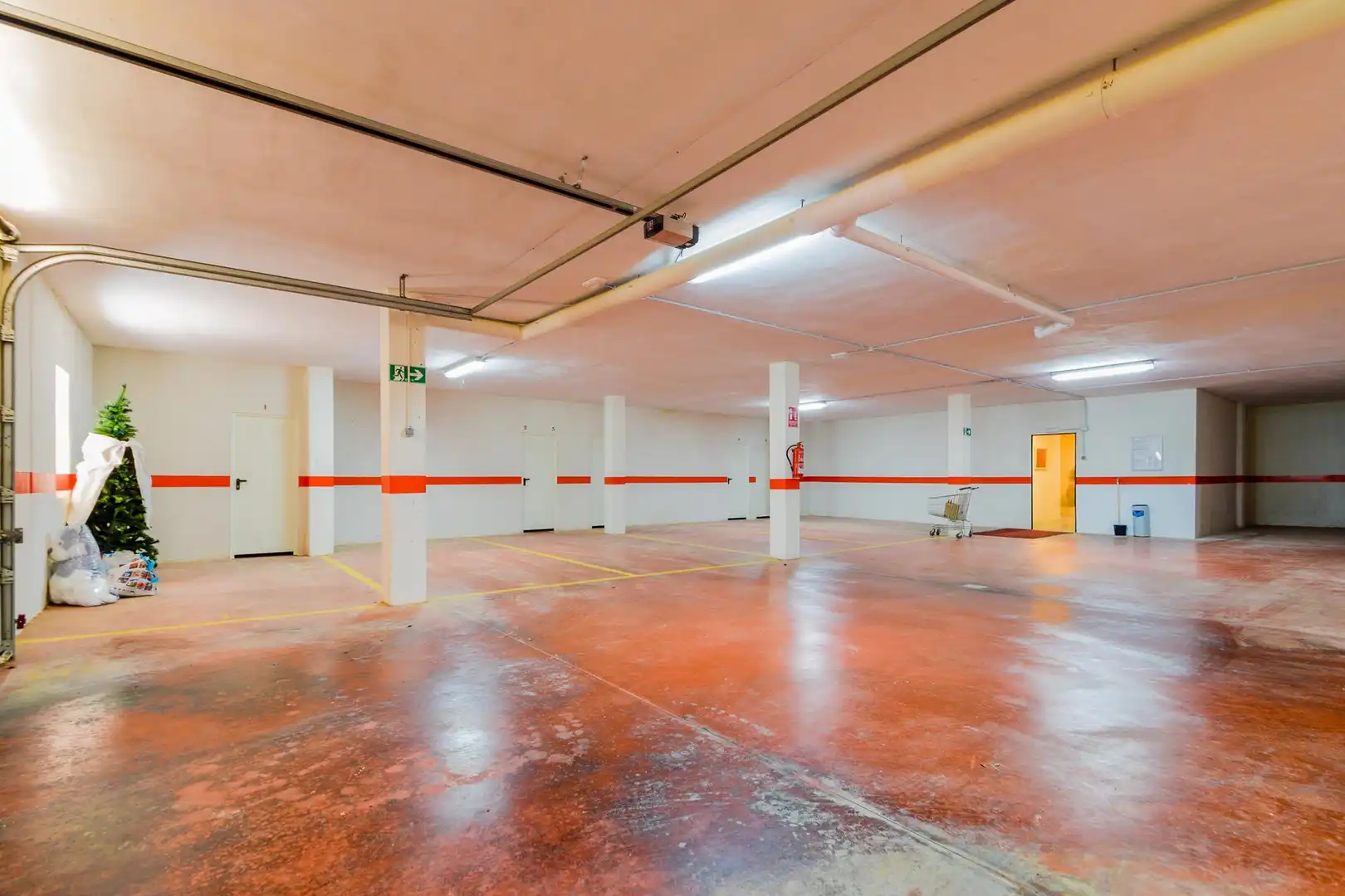 Parking de Piso en venta en Altea con Aire acondicionado, Terraza y Piscina