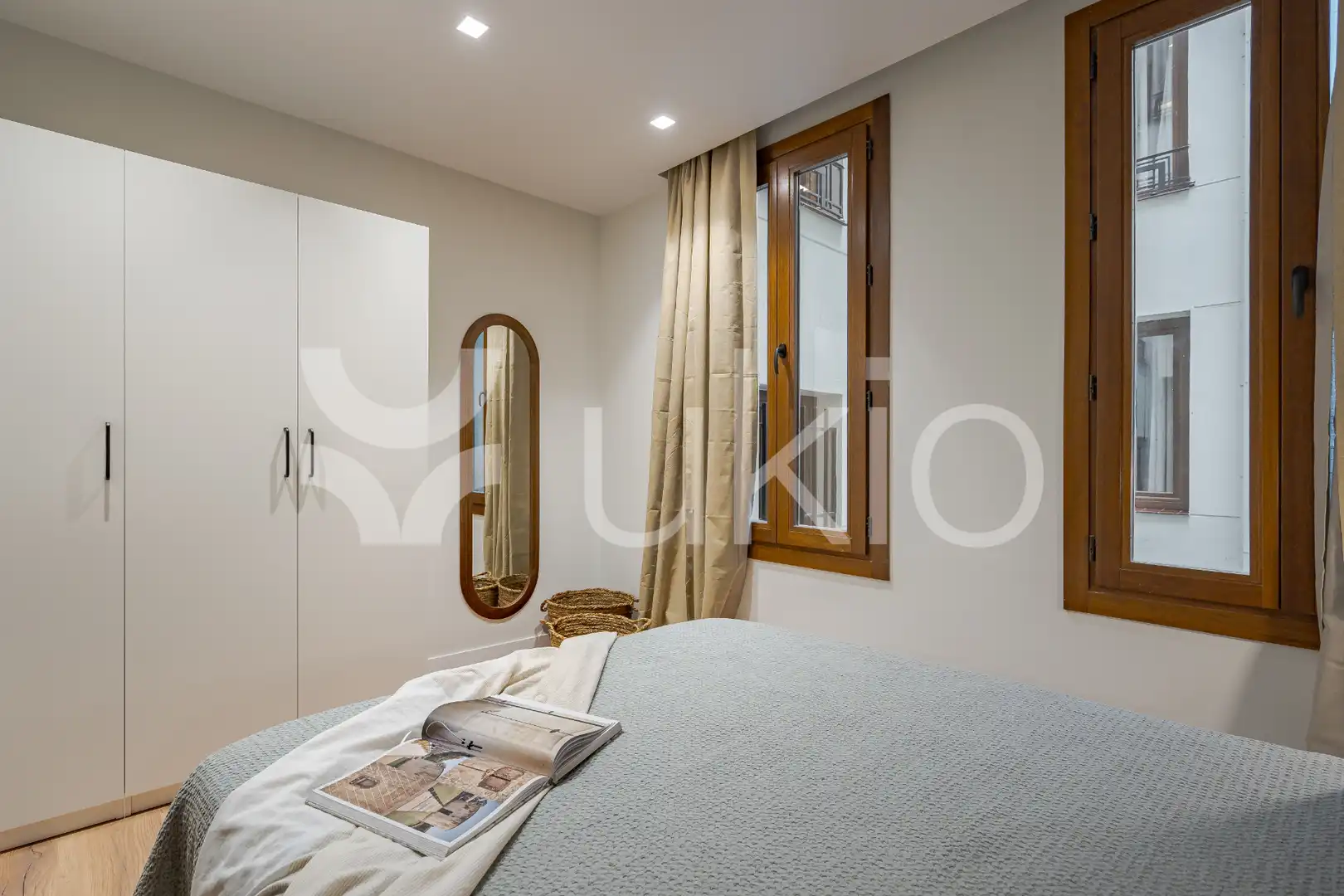 Schlafzimmer von Wohnungen zur Miete in Madrid mit Klimaanlage, Heizung und Möbliert