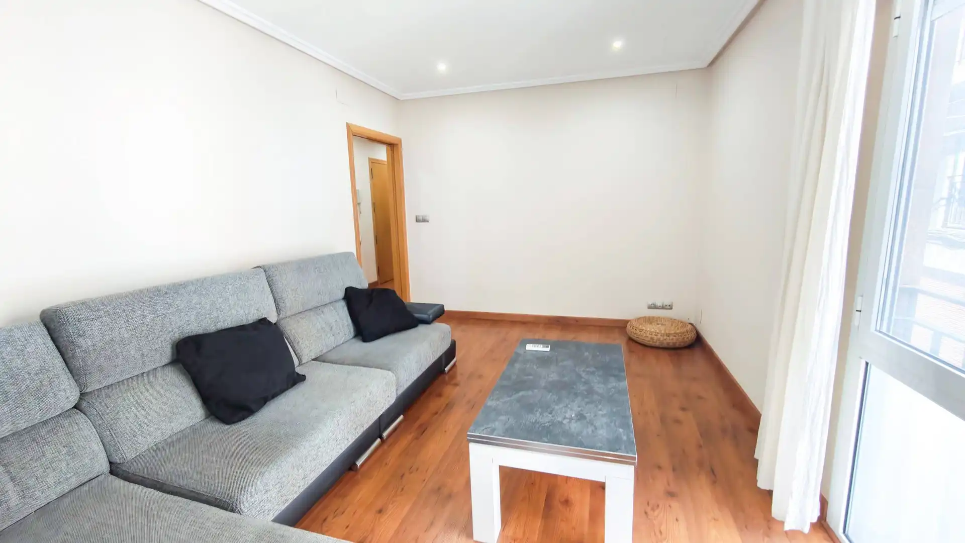 Sala de estar de Piso de alquiler en Elche / Elx con Aire acondicionado, Trastero y Amueblado