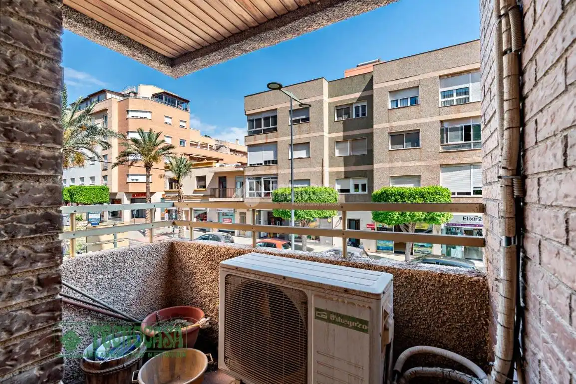 Terrasse von Wohnung zum Verkauf in El Ejido mit Klimaanlage und Balkon