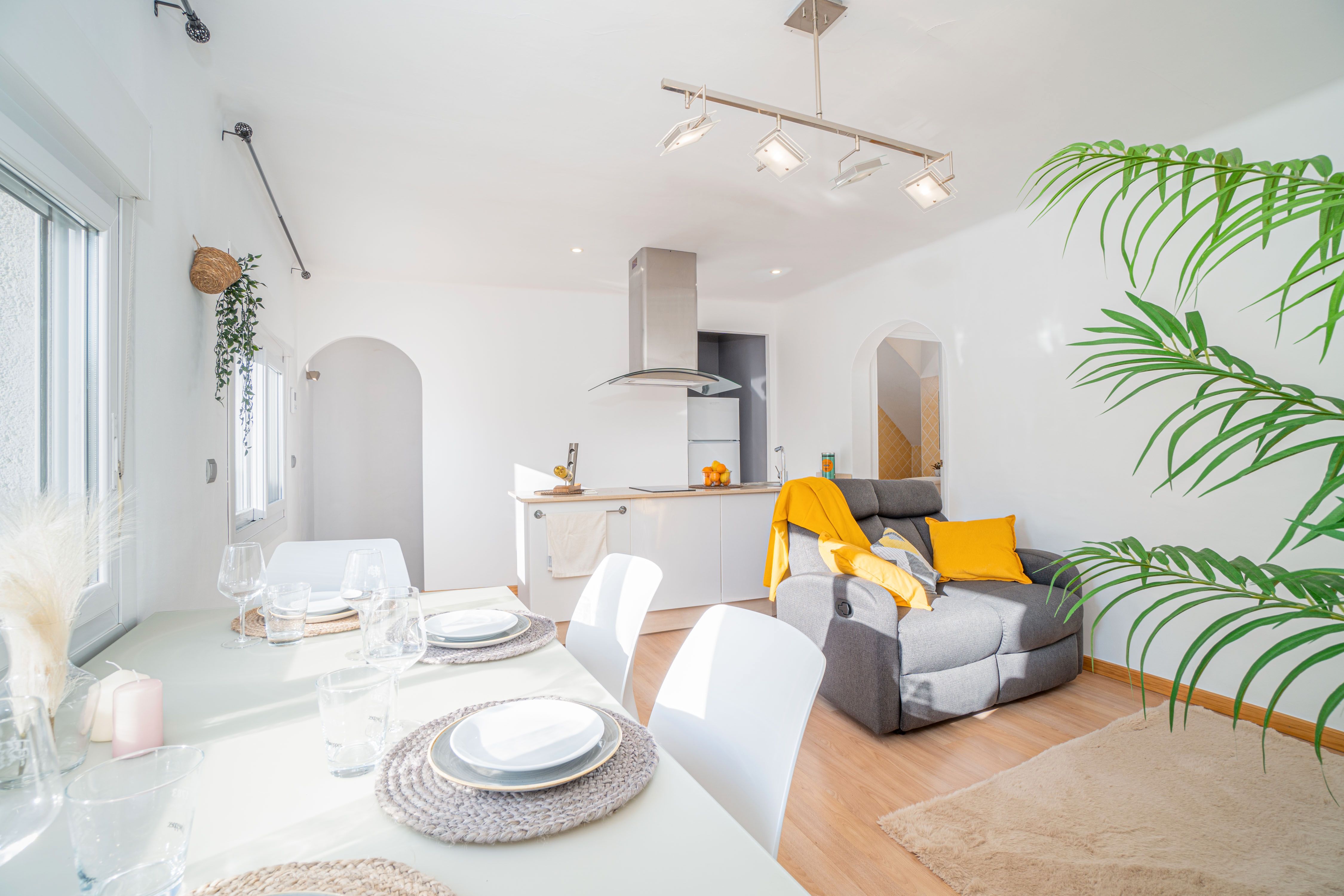 Living room of Single-family semi-detached for sale in Figueres  with Heating and Alarm