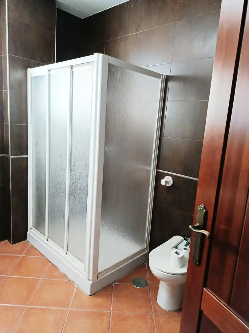Bany de Casa o xalet en venda en Rociana del Condado amb Aire condicionat