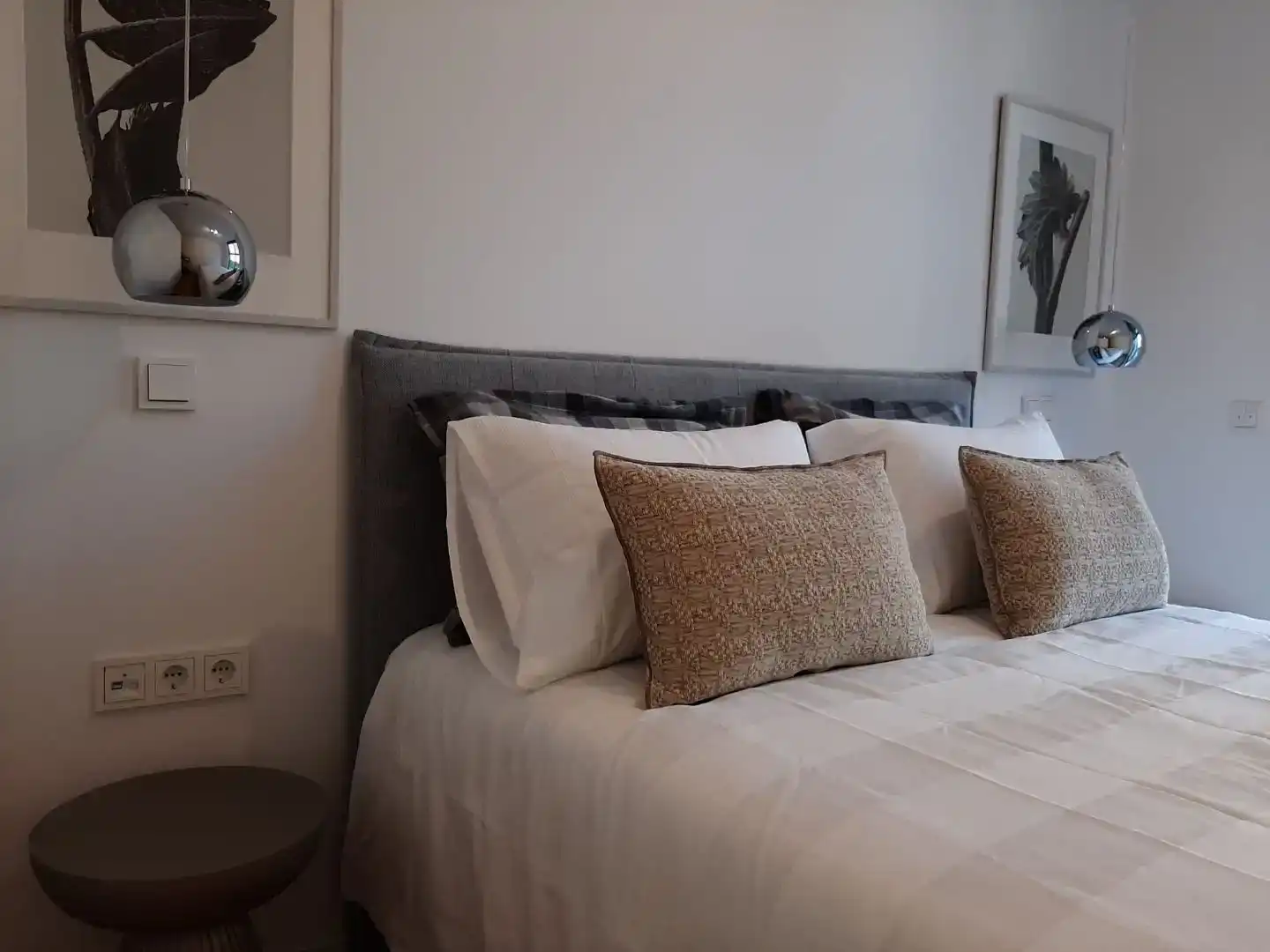 Bedroom of Flat for rent in  Madrid Capital  with Air Conditioner, Swimming Pool and Balcony