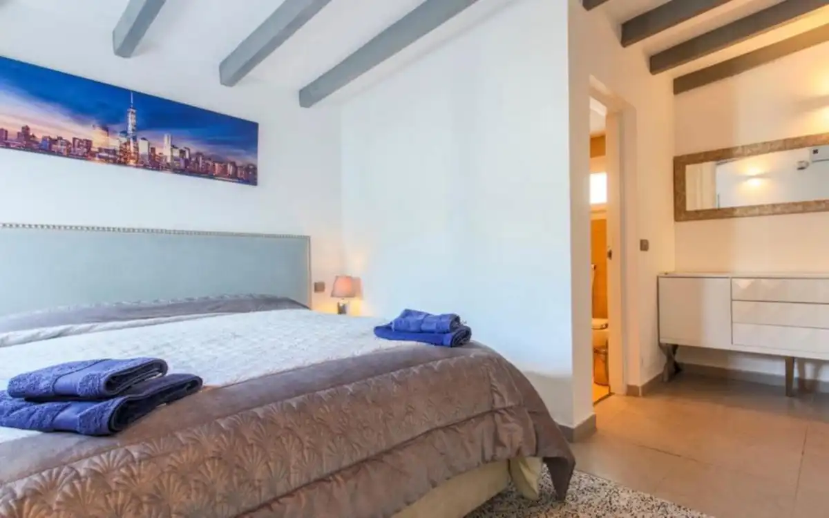 Habitación de Casa o chalet de alquiler en Estepona con Aire acondicionado, Piscina y Amueblado