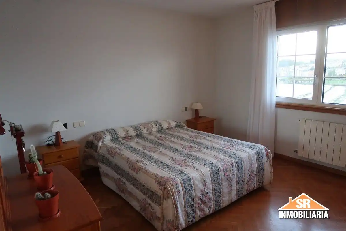 Habitación de Casa adosada de alquiler en Sada (A Coruña) con Calefacción, Parquet y Terraza