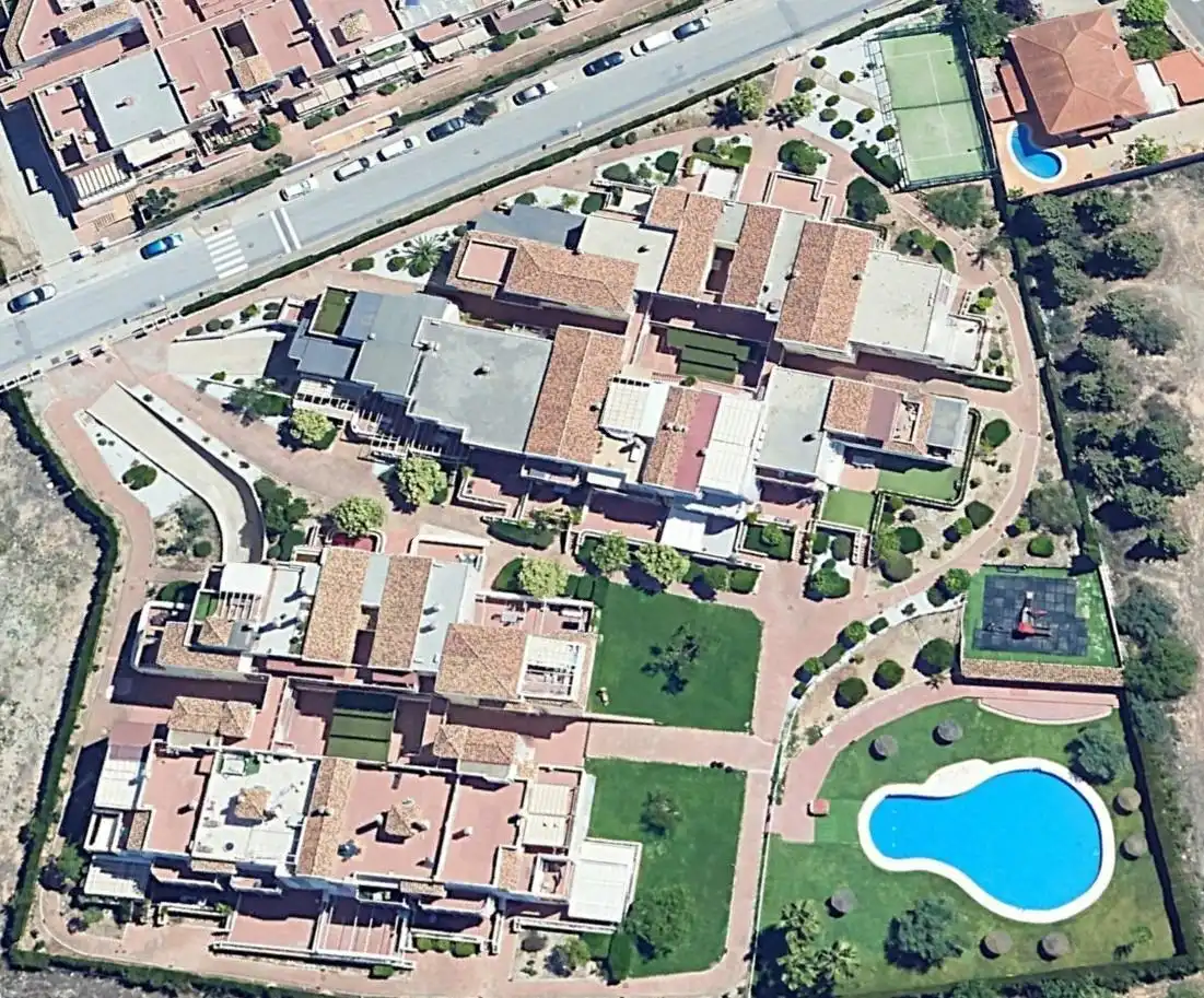 Vista exterior de Pis en venda en Albolote amb Aire condicionat, Terrassa i Moblat