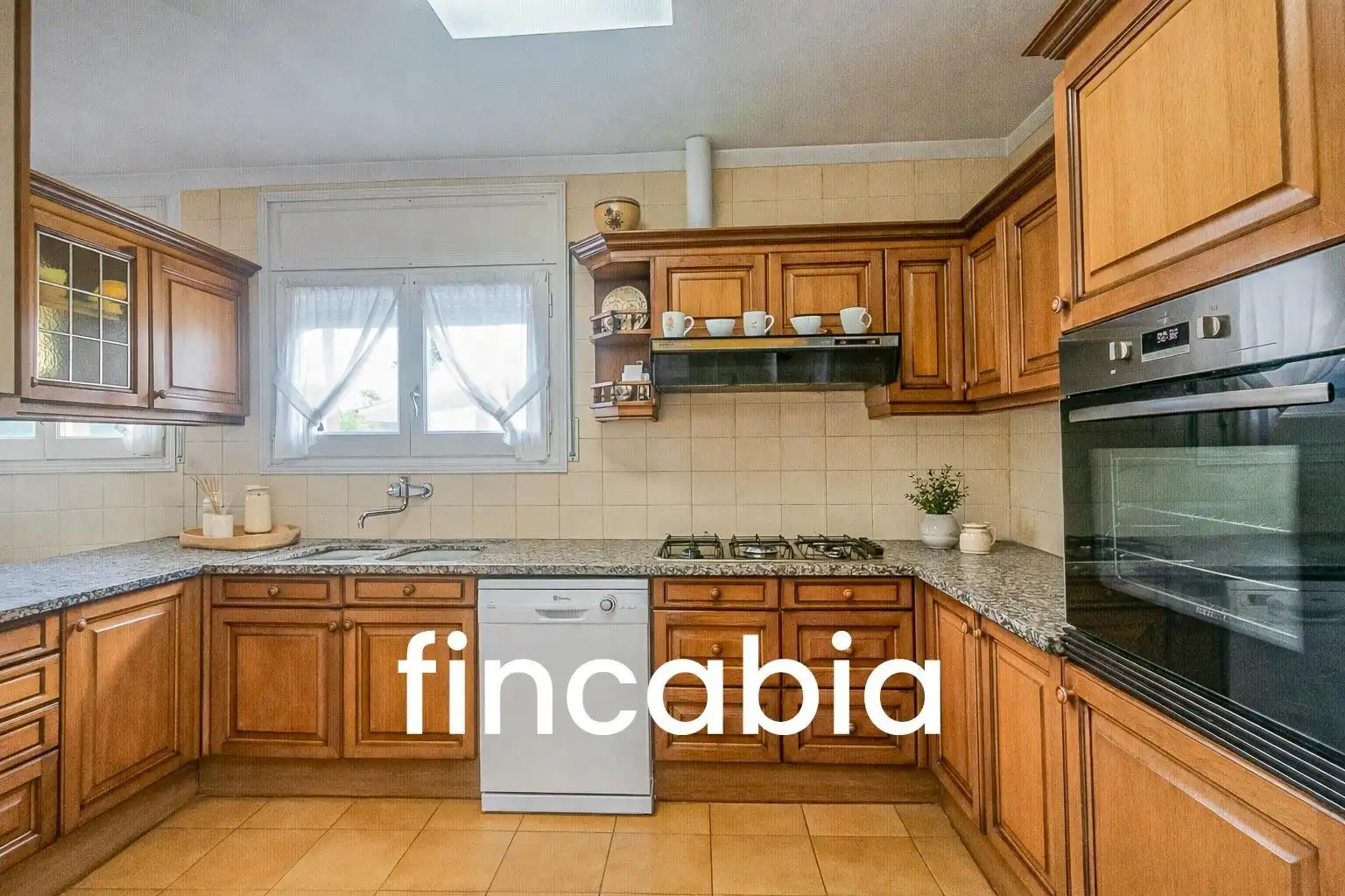 Cuina de Casa o xalet en venda en Santa Coloma de Farners amb Aire condicionat, Calefacció i Jardí privat