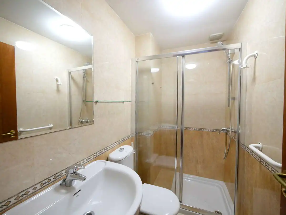 Bany de Pis en venda en Arrecife amb Parquet i Moblat