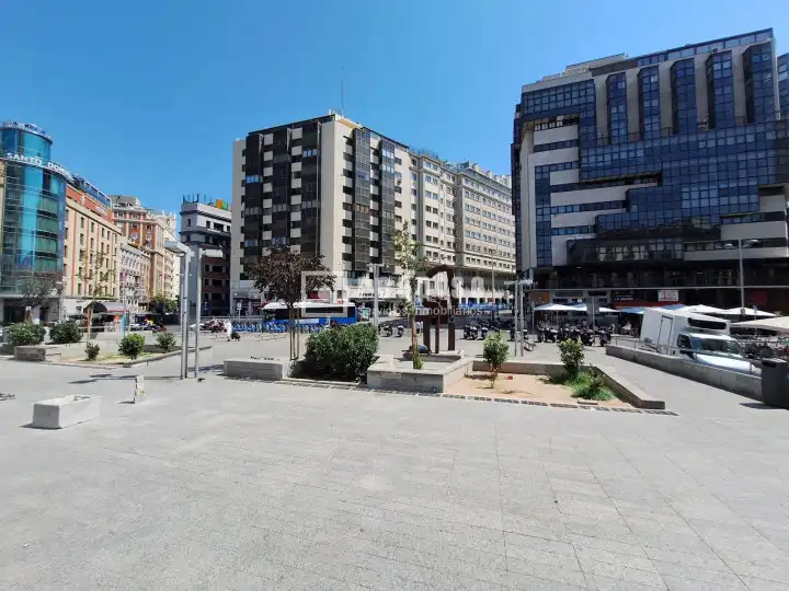 Außenansicht von Dachboden zum Verkauf in Madrid mit Klimaanlage, Heizung und Terrasse