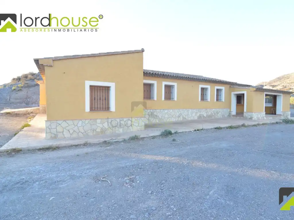 Haus zum Verkauf in Diseminados Melenchones (El Garrobillo)