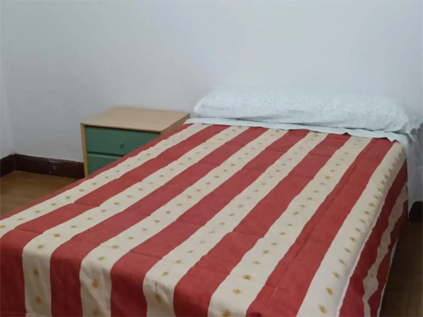 Bedroom of Study for rent in Errenteria  with Furnished