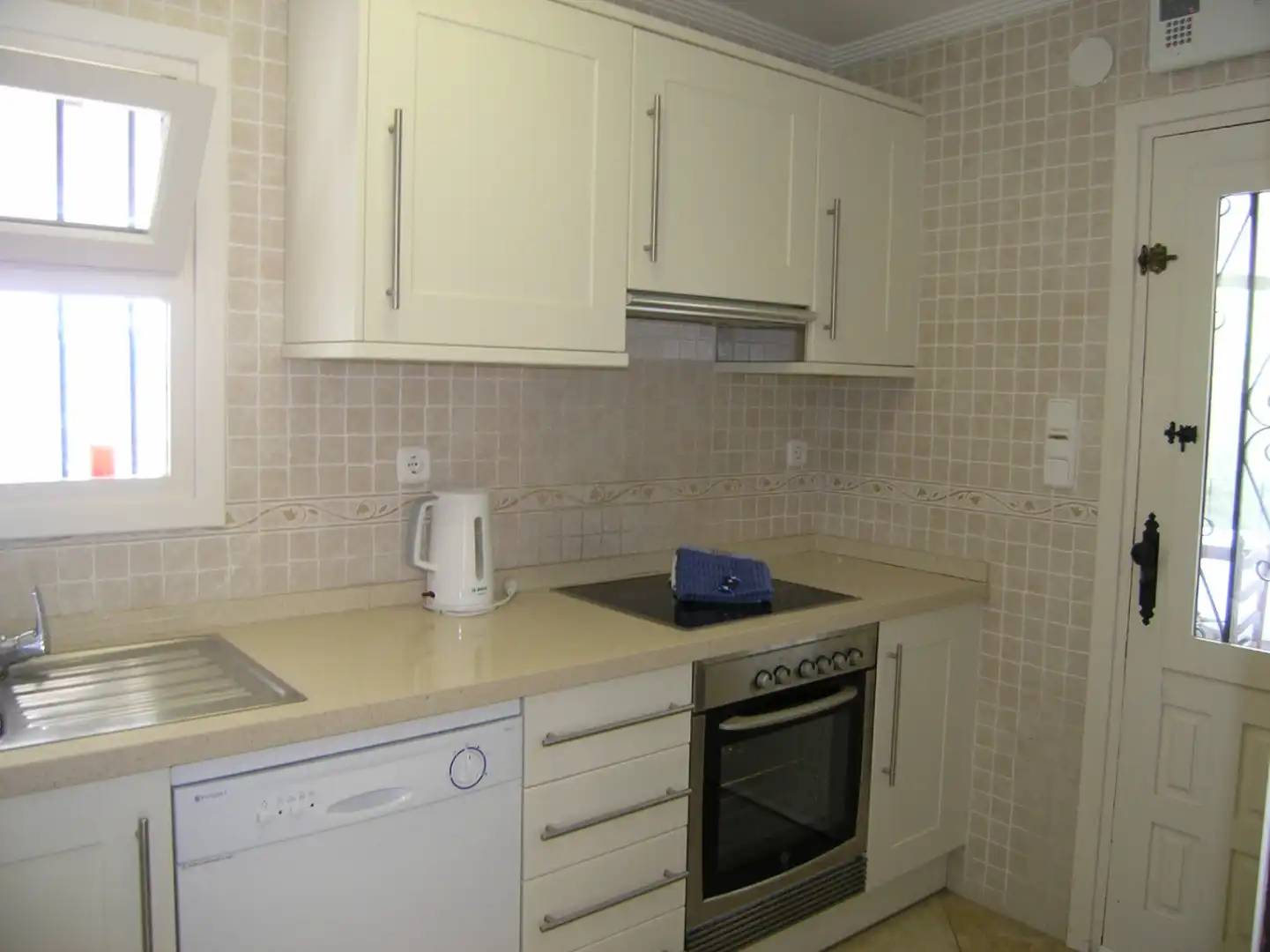 Houses for rent in Paichi
