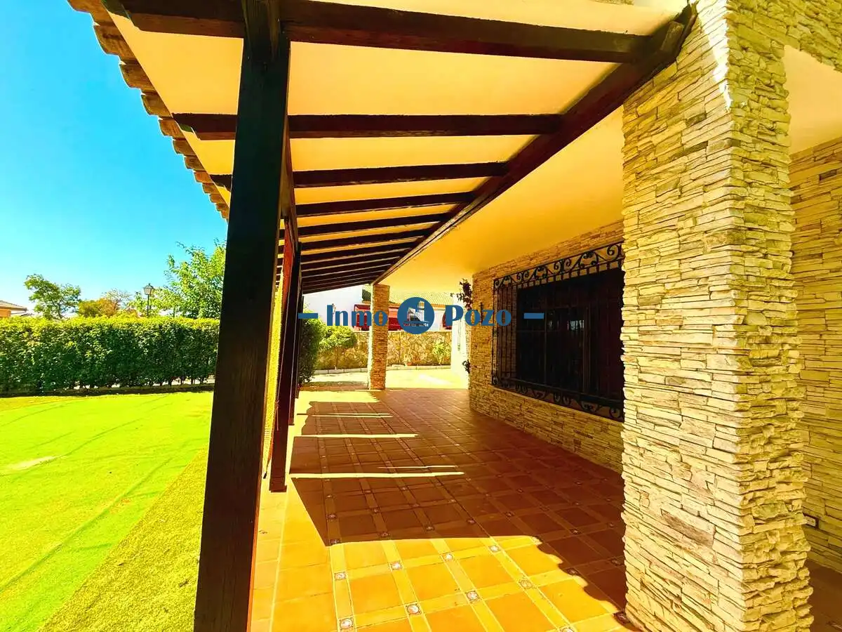 Villa zum Verkauf in Almendralejo, imagen 3