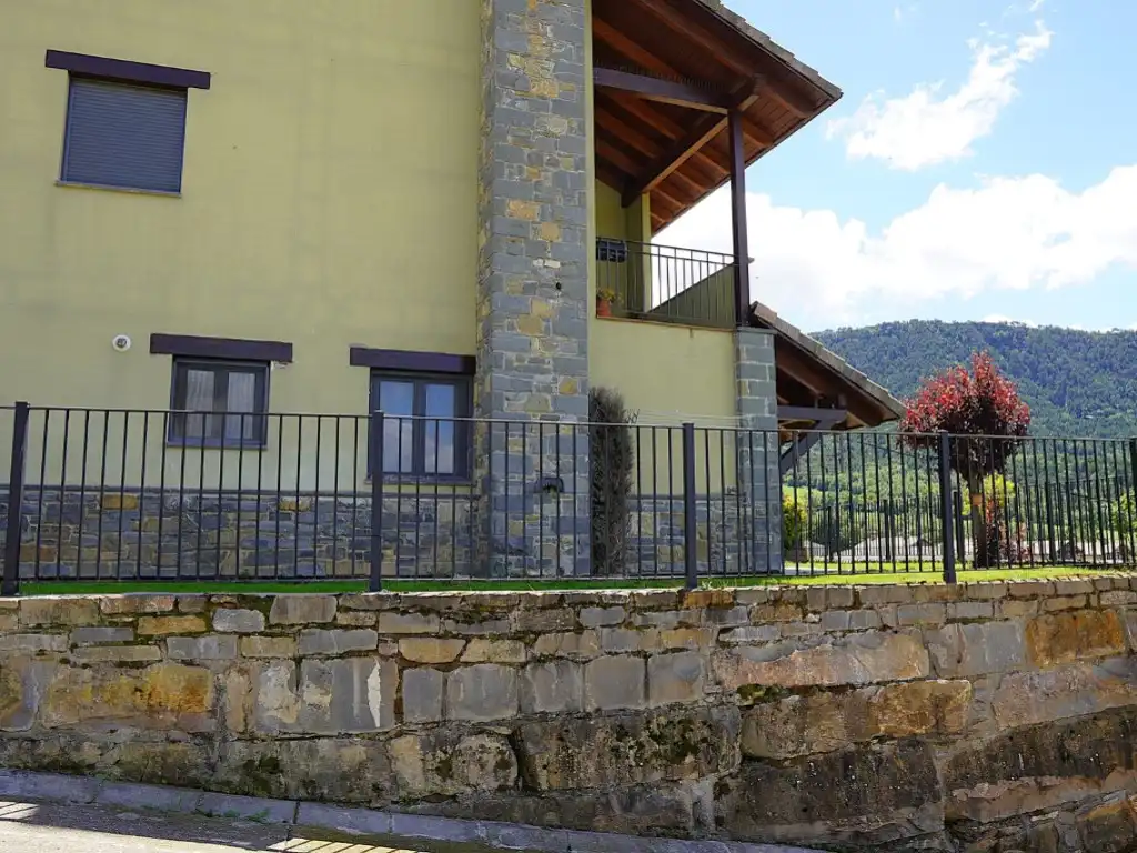 Piso en venta en Calle Asuncion Ag. Rañin, 12, La Fueva