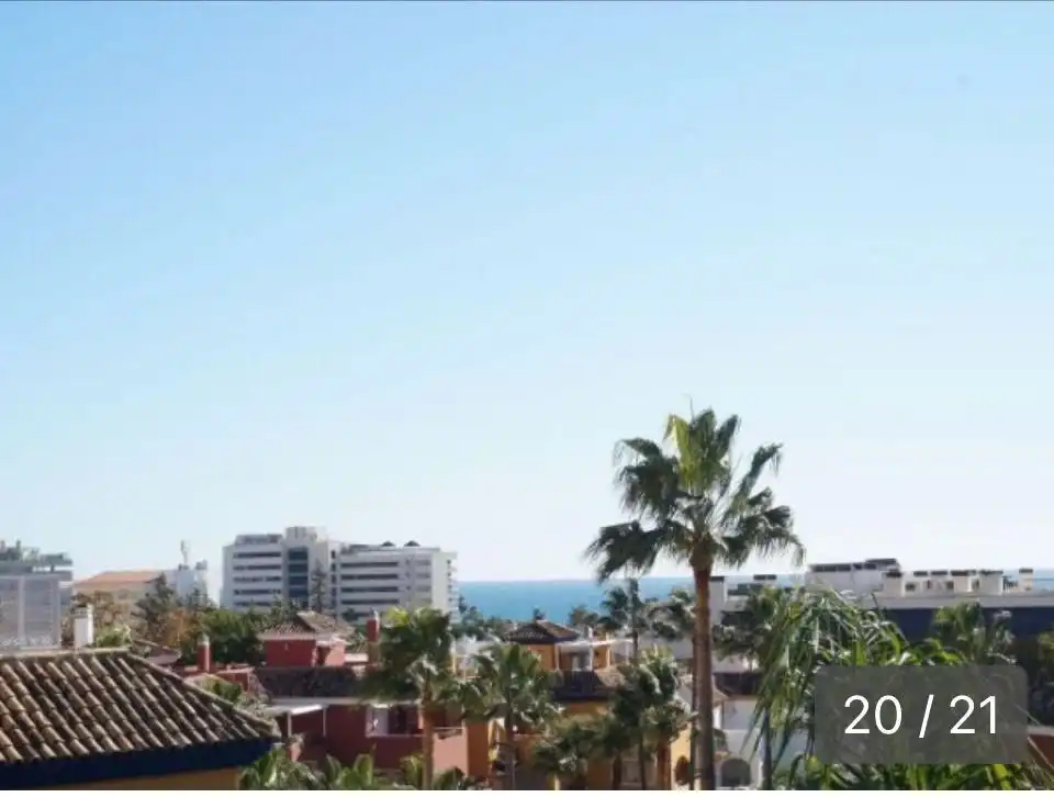 Àtic amb piscina en venda a Milla de Oro