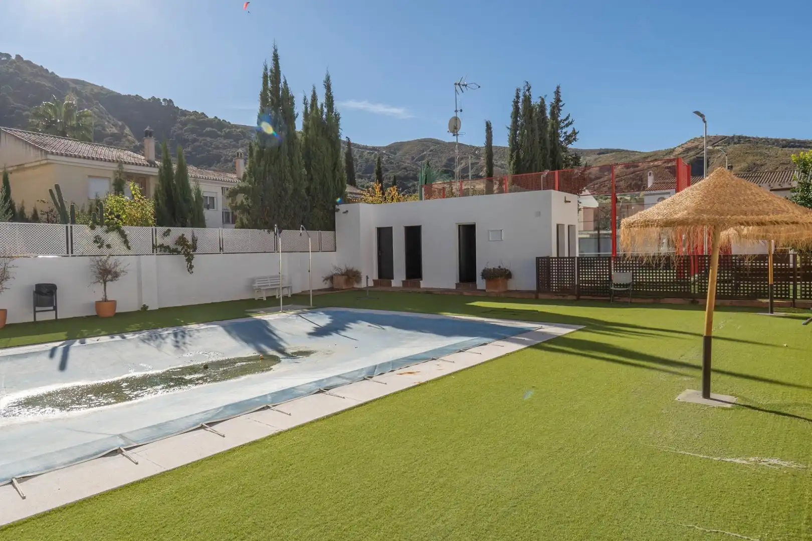 Jardín de Casa adosada en venta en Cenes de la Vega con Aire acondicionado, Calefacción y Jardín privado