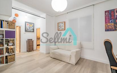 Living room of Flat for sale in Oviedo   with Heating and Storage room