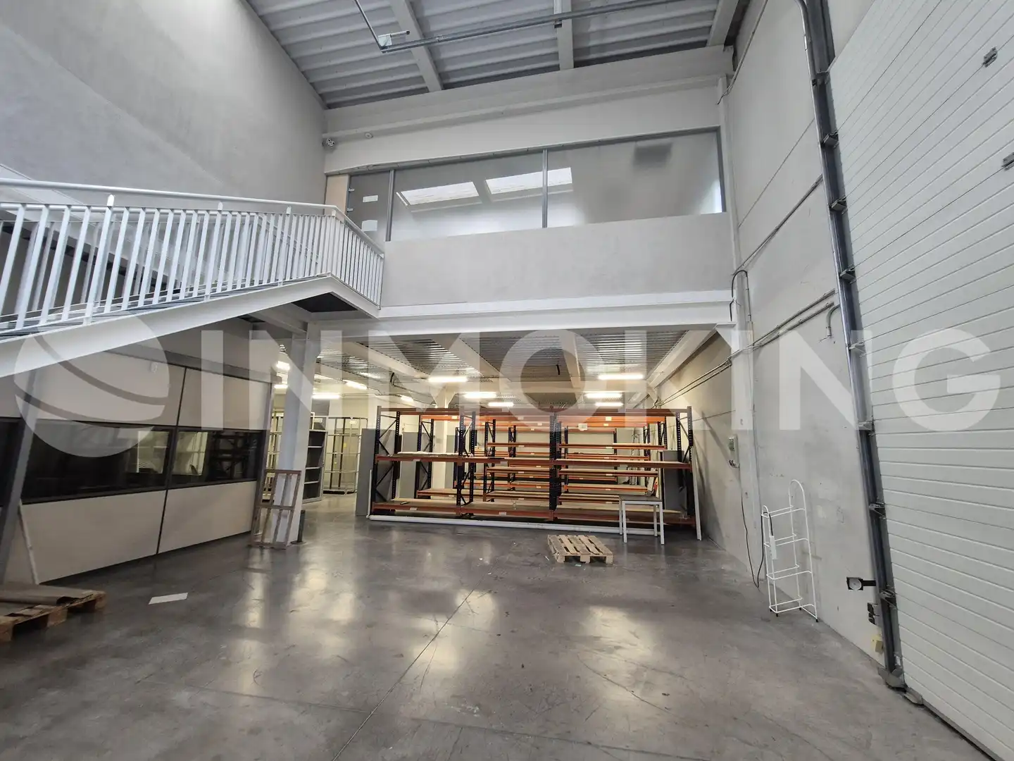 Gebäude zur Miete in Paterna mit Alarm