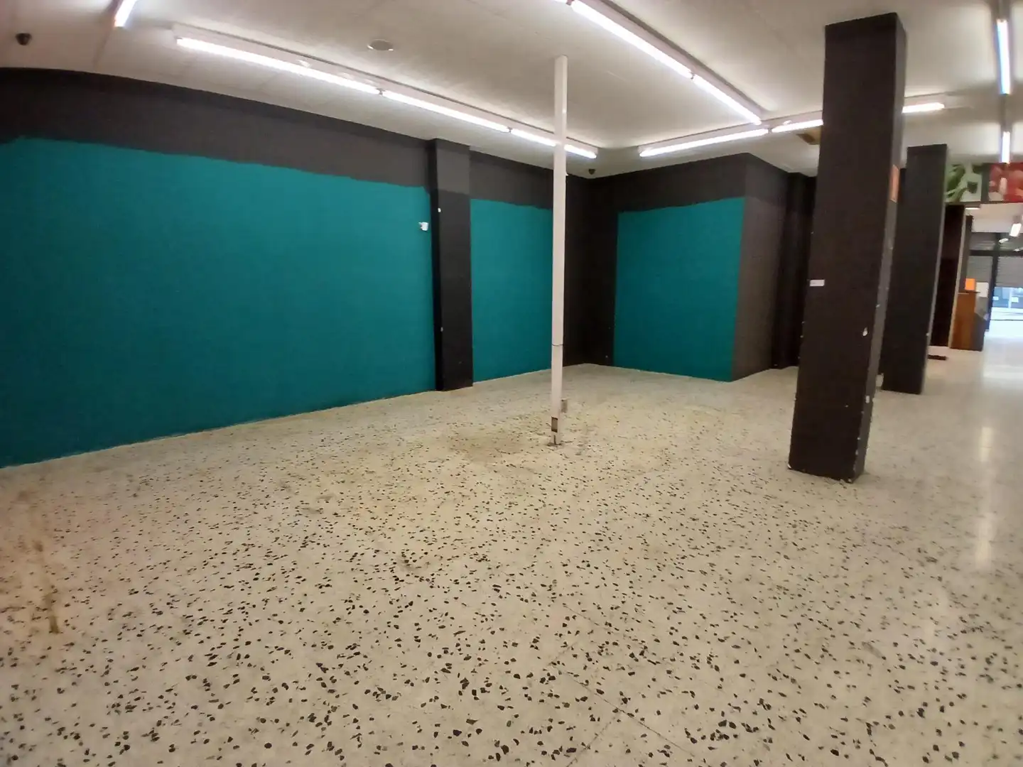 Gewerbefläche zur Miete in Calle del Bruc, imagen 7