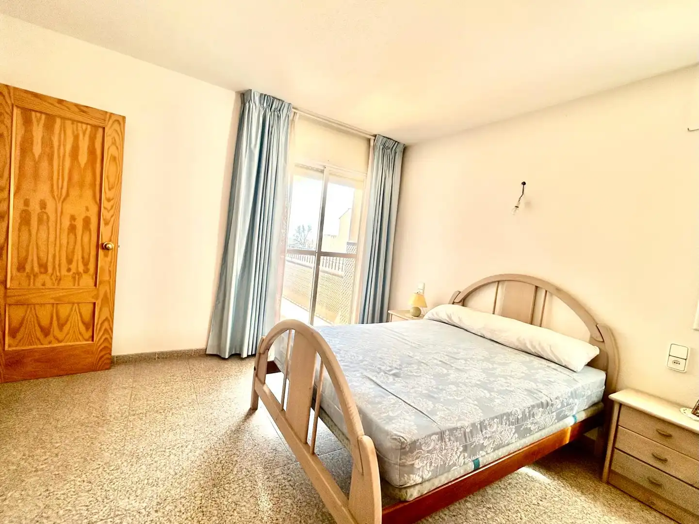 Habitación de Casa adosada en venta en Paterna del Río con Calefacción, Terraza y Trastero