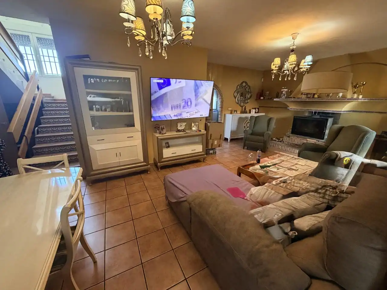 Sala de estar de Casa adosada en venta en El Carpio de Tajo con Aire acondicionado, Terraza y Piscina