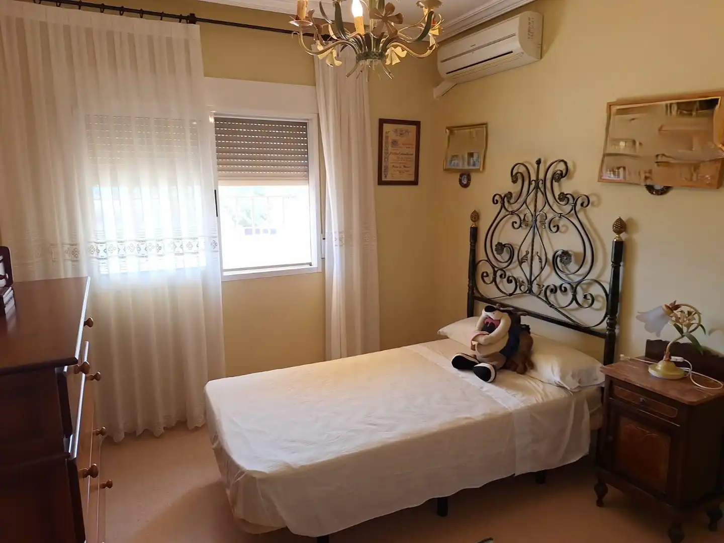Dormitori de Casa o xalet en venda en Alicante / Alacant amb Jardí privat, Terrassa i Traster