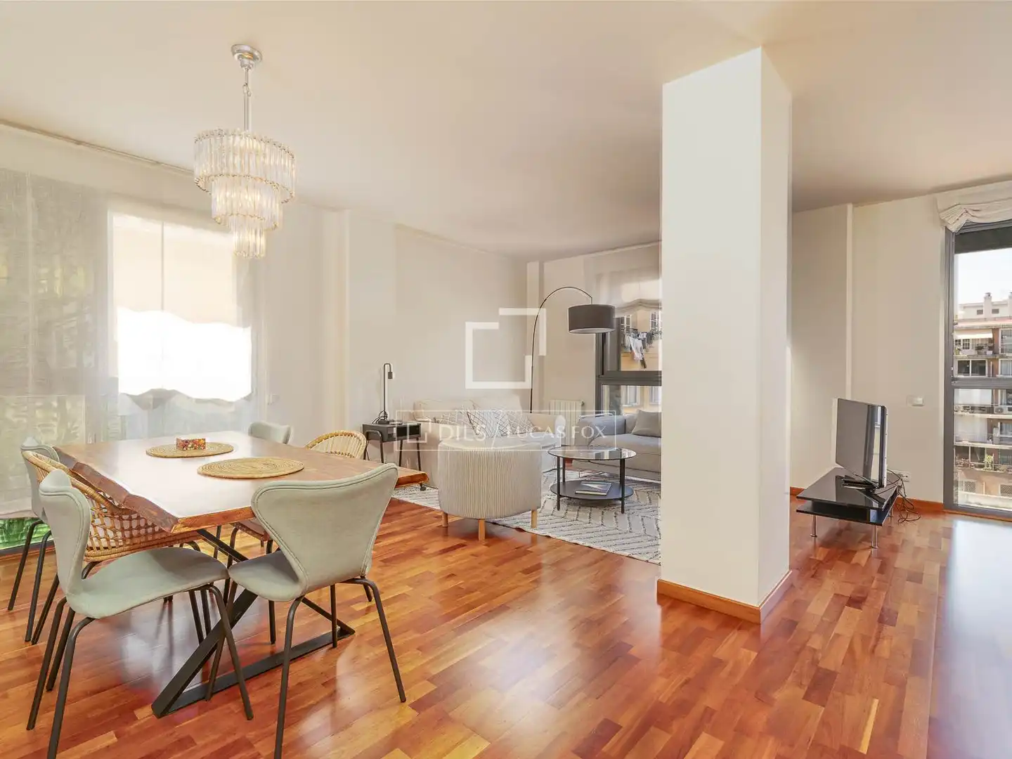 Vista exterior de Piso en venta en Barcelona con Aire acondicionado, Calefacción y Parquet