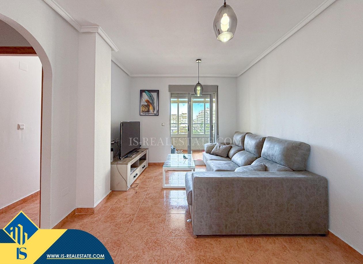 Sala de estar de Apartamento en venta en Torrevieja con Aire acondicionado, Calefacción y Terraza