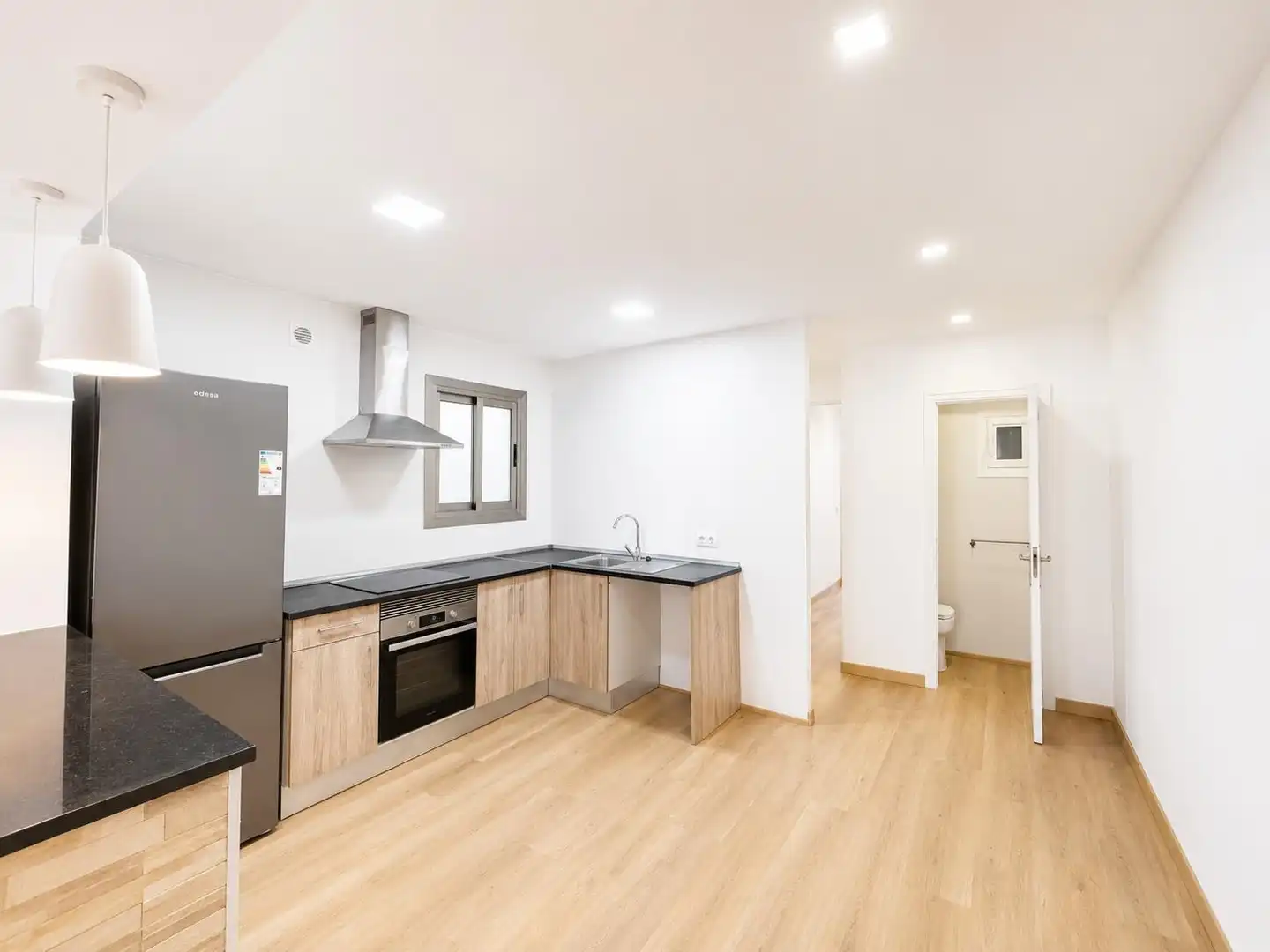 Cocina de Piso de alquiler en  Palma de Mallorca con Balcón y Alarma