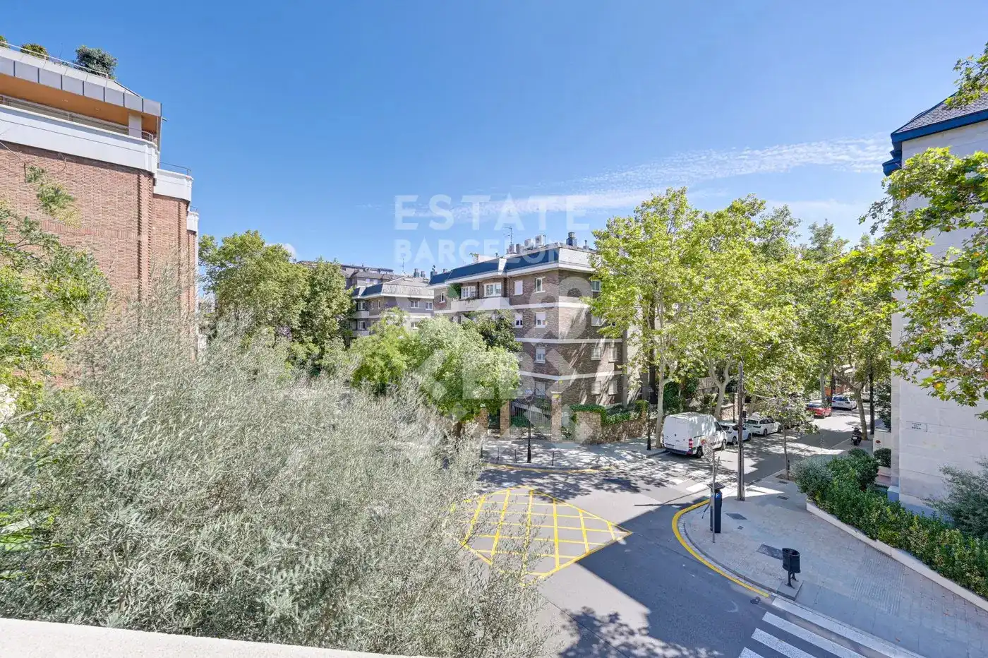 Vista exterior de Pis en venda en Barcelona amb Aire condicionat, Calefacció i Terrassa
