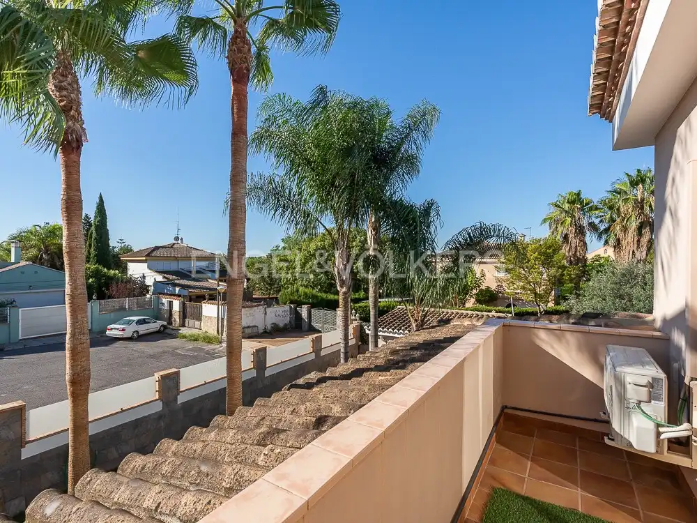 Exterior view of Houses for rent in Bétera  with Air Conditioner, Heating and Private garden