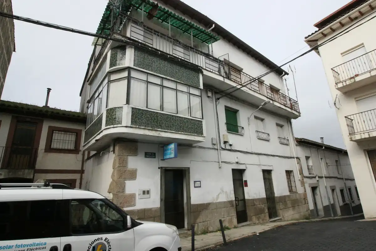 Vista exterior de Pis en venda en Arenas de San Pedro amb Terrassa, Traster i Balcó