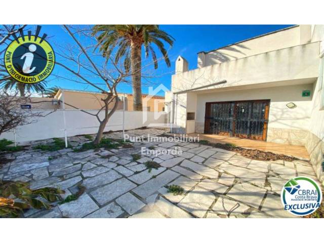 Casa-chalet en Venta en Montgrí  en Montgrí