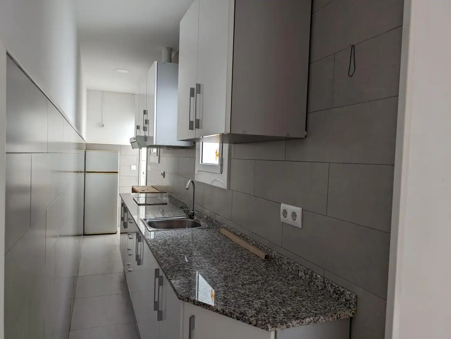 Cuina de Local de lloguer en Barcelona amb Aire condicionat