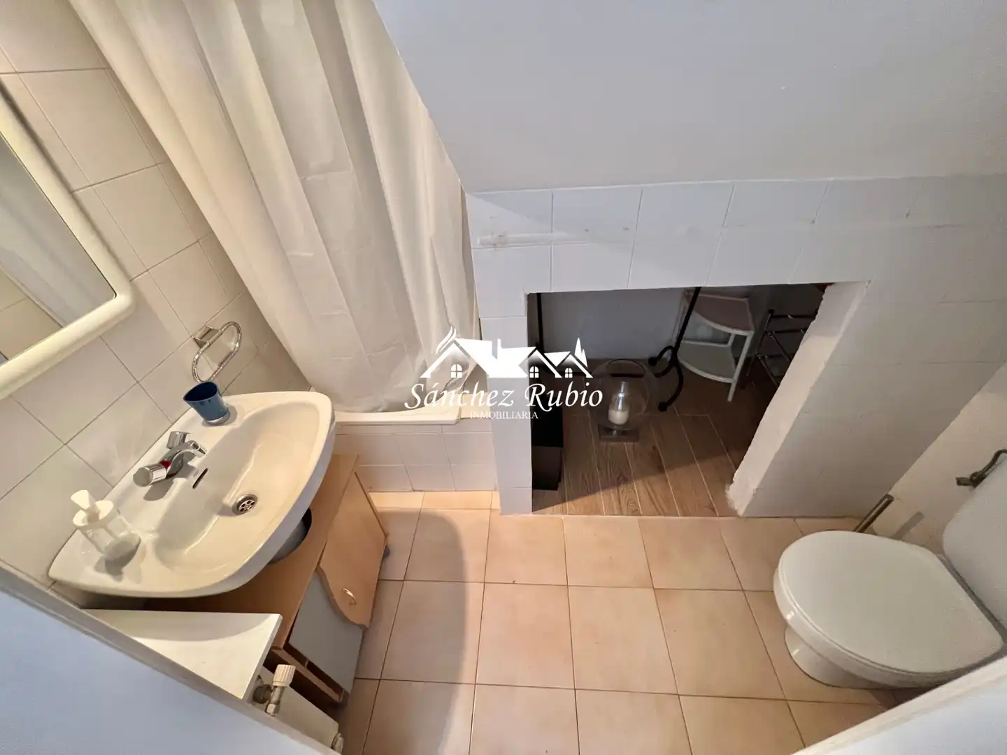 Bany de Casa adosada de lloguer en Galapagar amb Calefacció, Jardí privat i Parquet