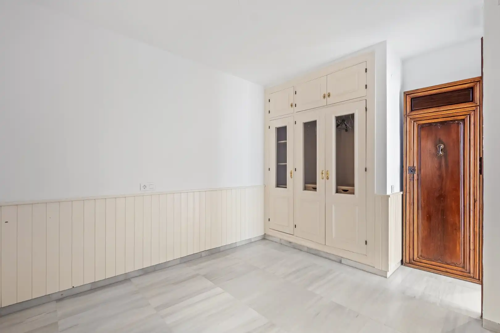 Bedroom of Detached homes for sale in Málaga  with Air Conditioner, Terrace and Swimming Pool